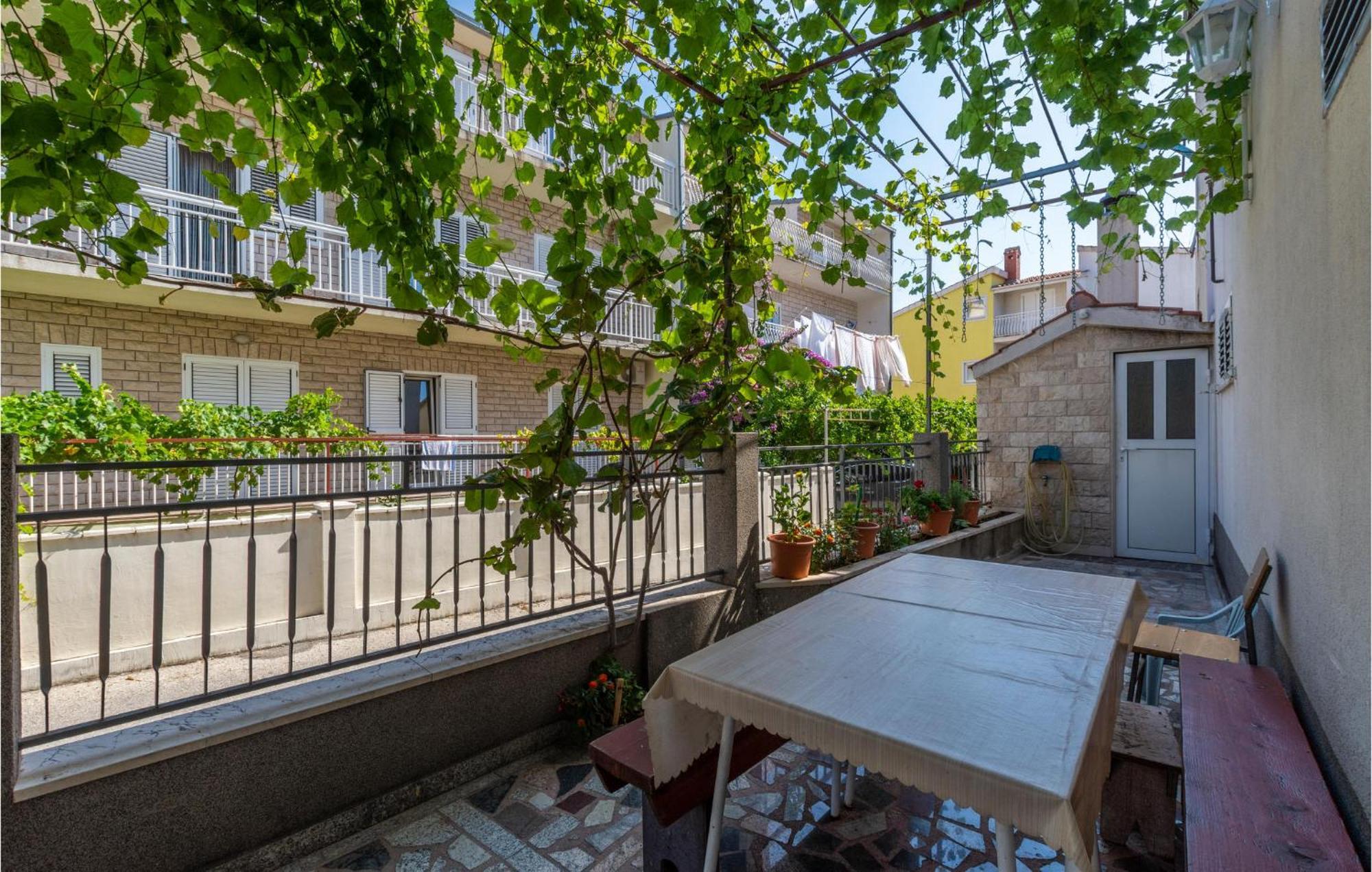 Lovely Apartment In Stobrec With Wifi Split Exterior photo